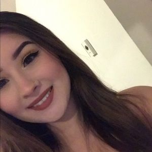 Meet your Posher, Annika